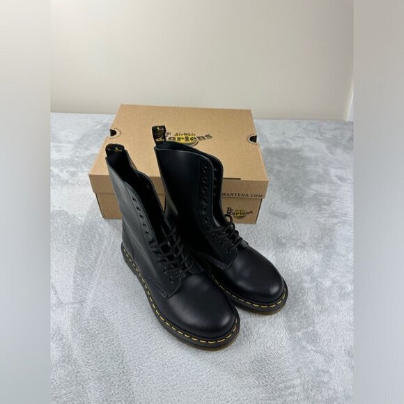 Dr Martens NWT 1490 Smooth Black Leather Mid Calf Boots 5 UK/38 EU/6 Men's/7 Wmn - Picture 1 of 15